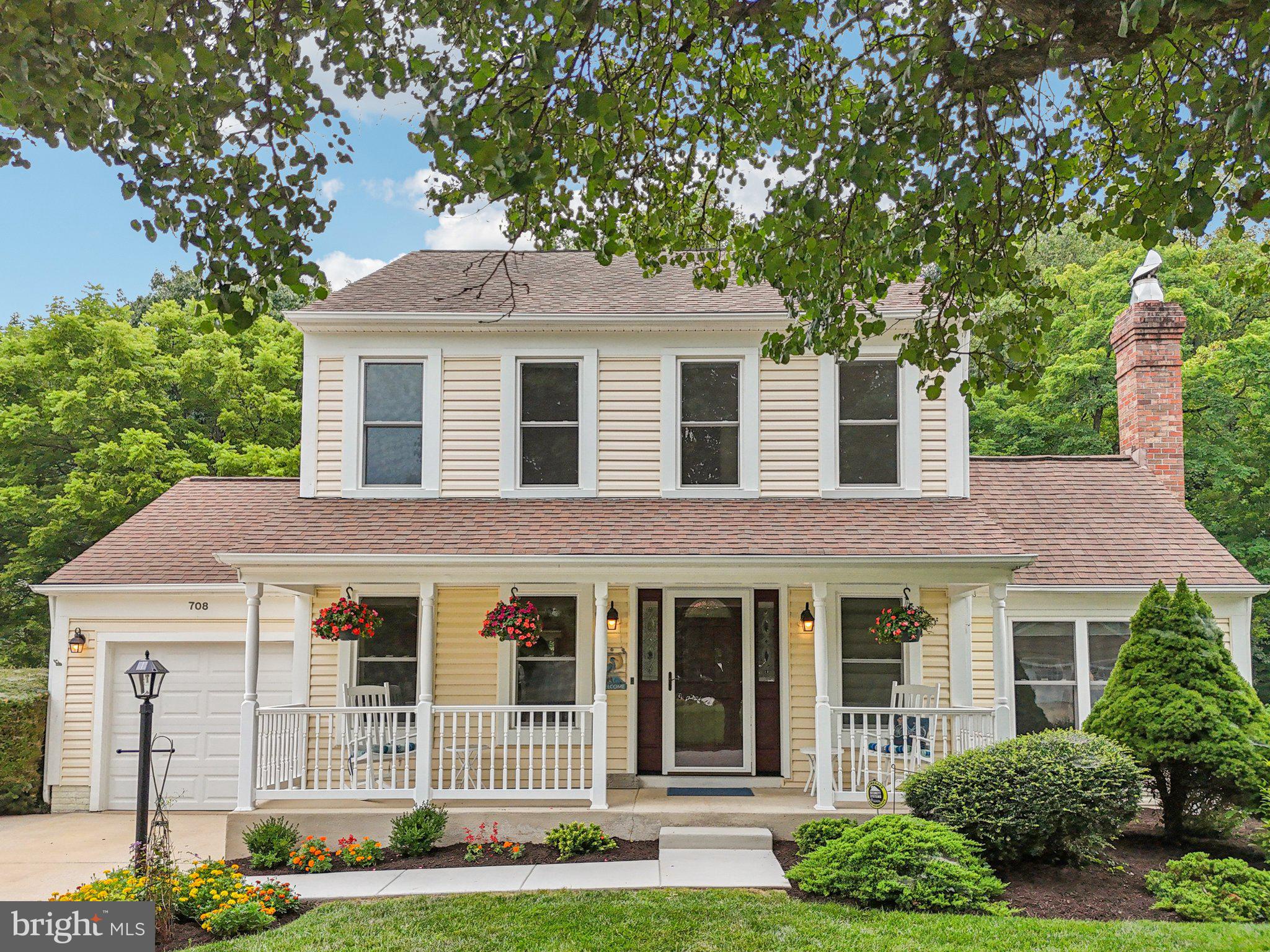 708 HUNTER WAY