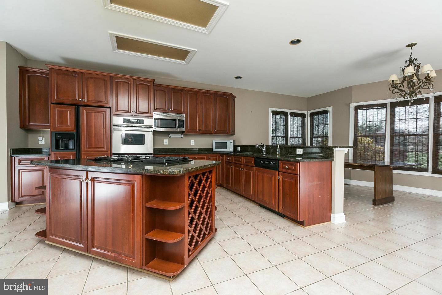 HAMPSHIRE GREENS - Residential