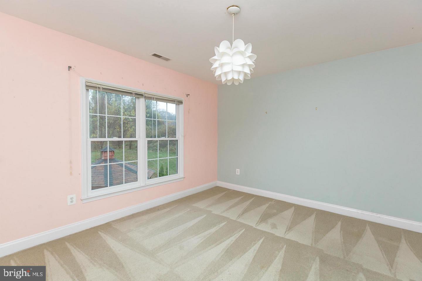 HAMPSHIRE GREENS - Residential