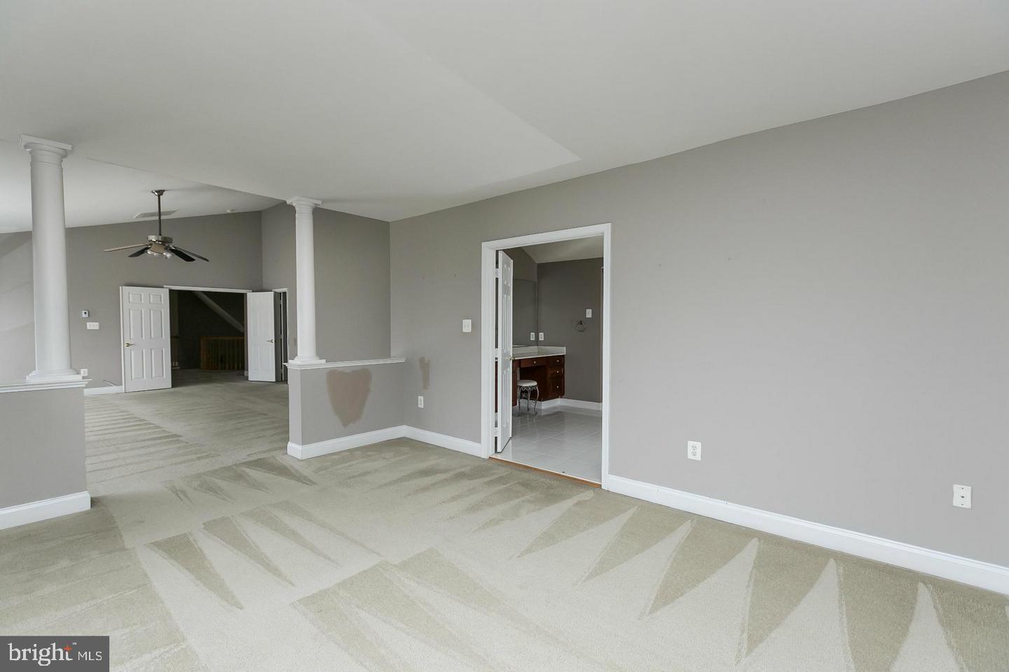 HAMPSHIRE GREENS - Residential