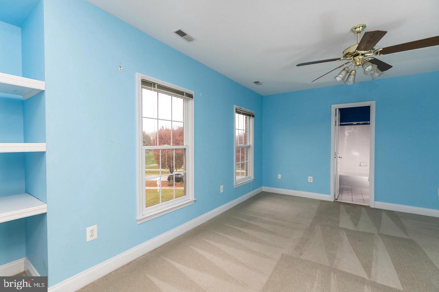 HAMPSHIRE GREENS - Residential