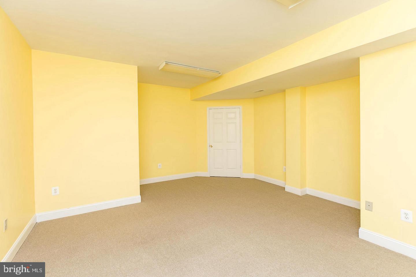 HAMPSHIRE GREENS - Residential