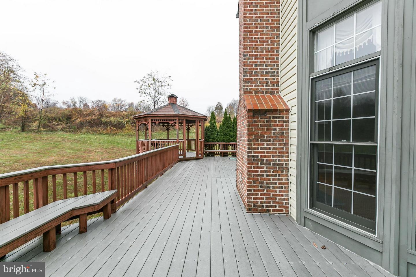 HAMPSHIRE GREENS - Residential