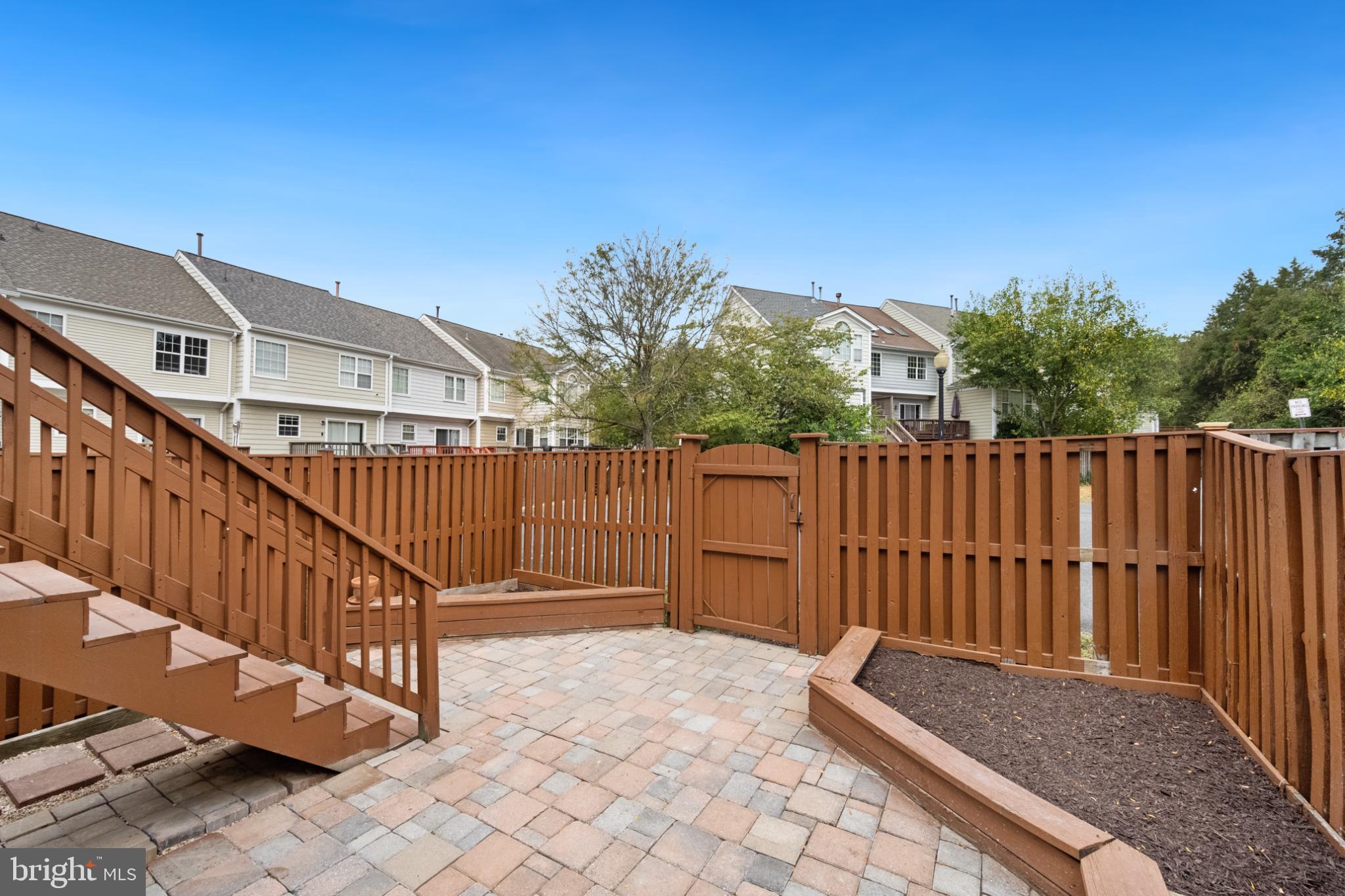 SOUTH RIDING - Residential