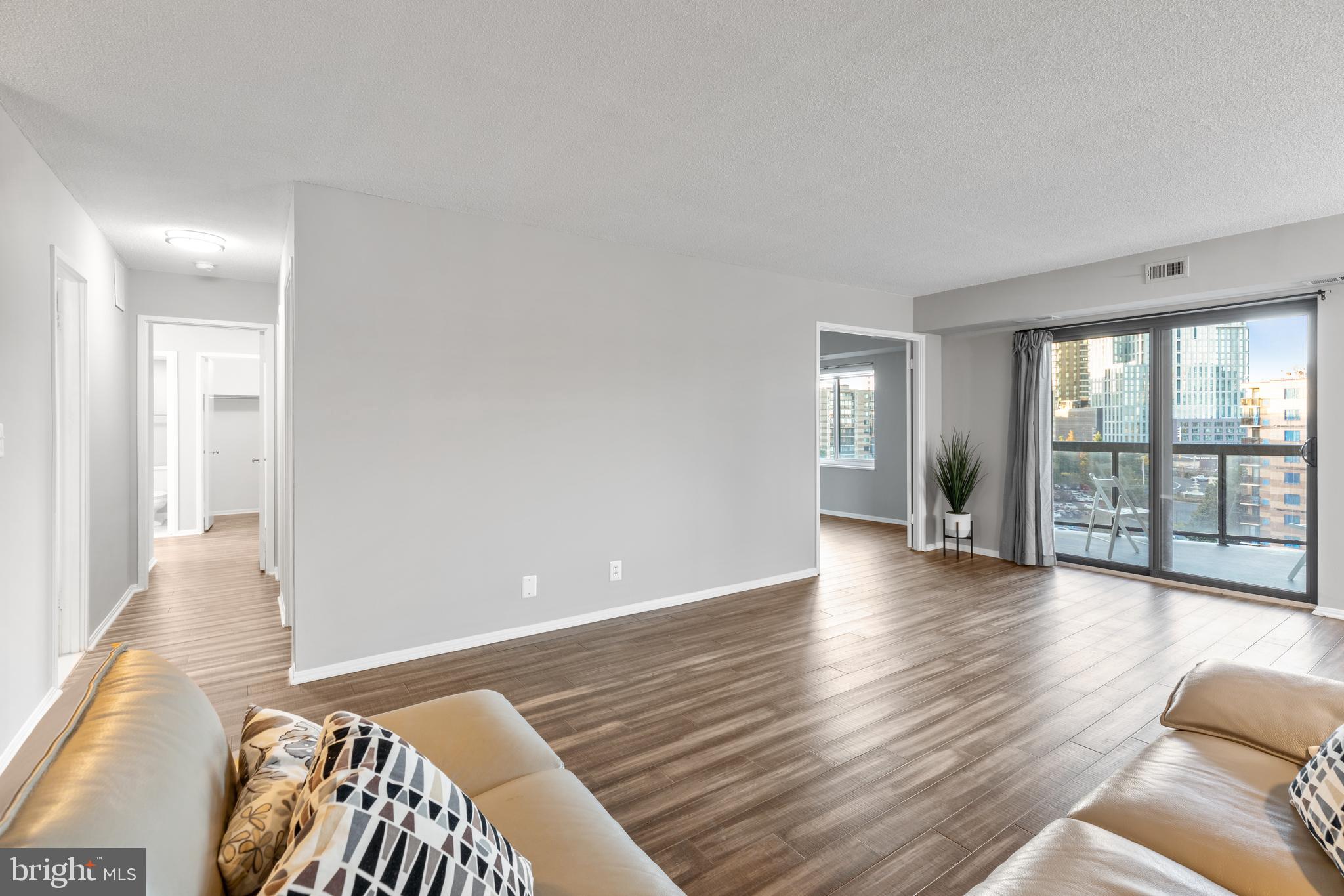 ROTONDA - Residential