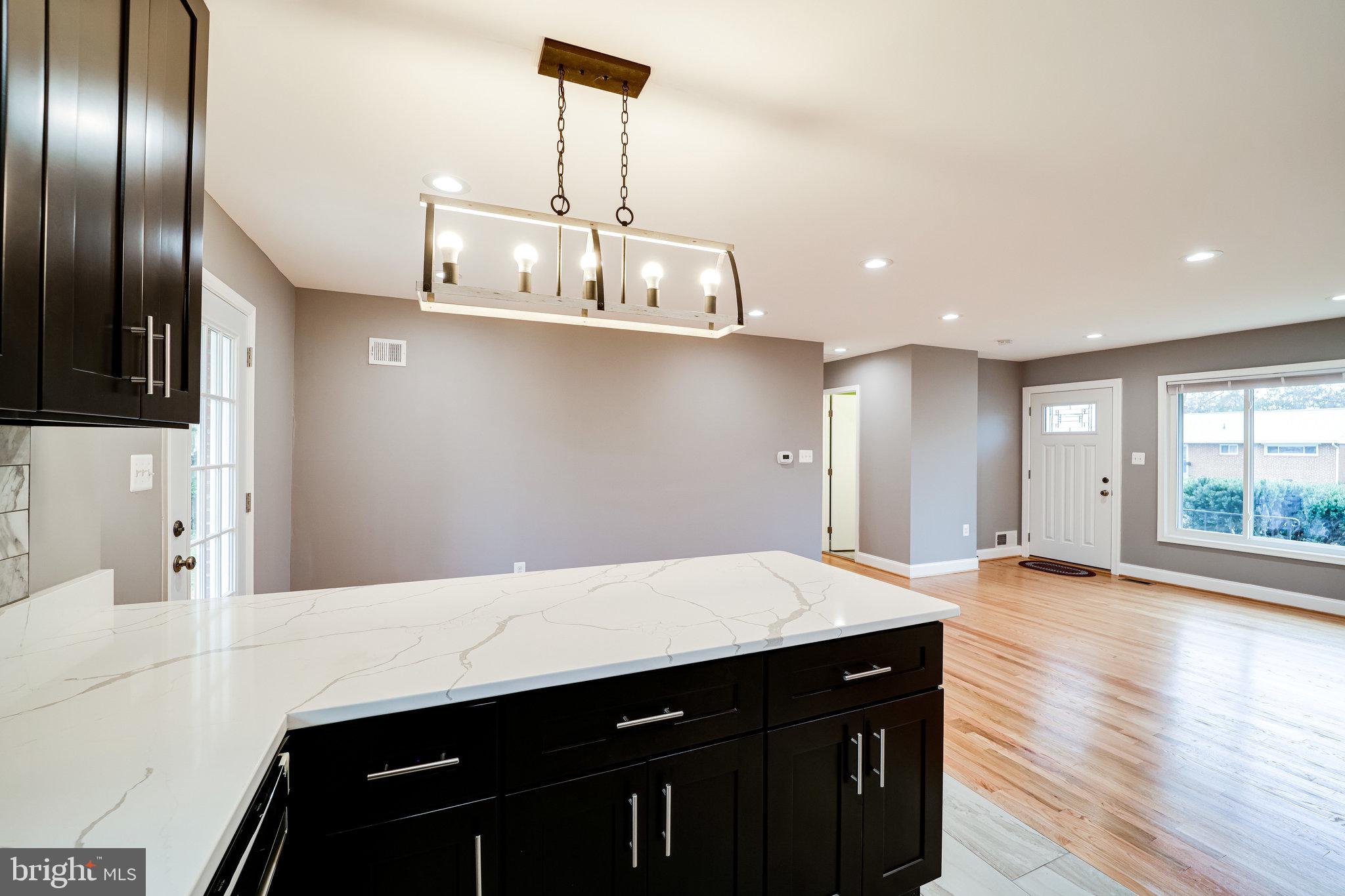 SUNSET MANOR - Residential Lease