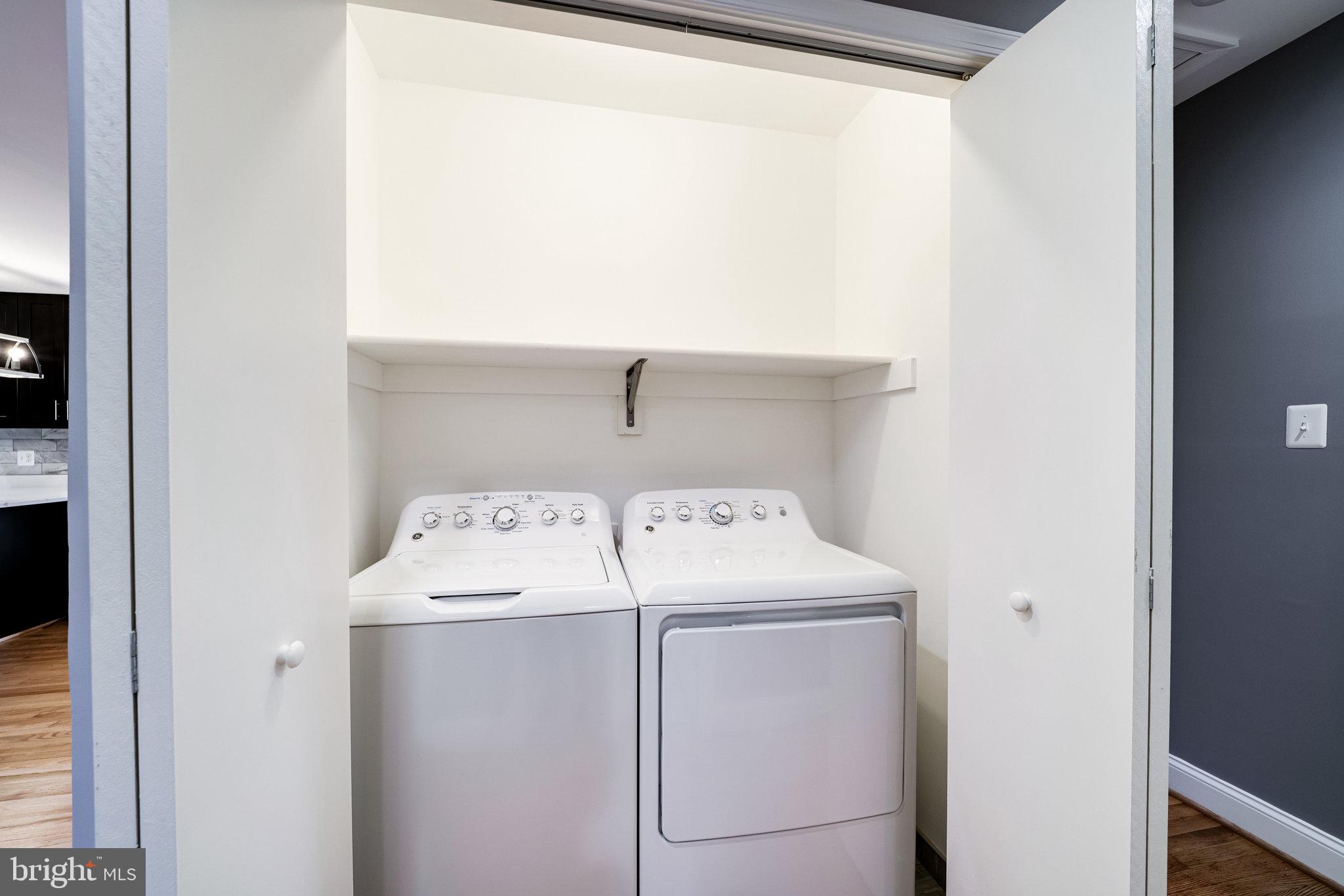 SUNSET MANOR - Residential Lease