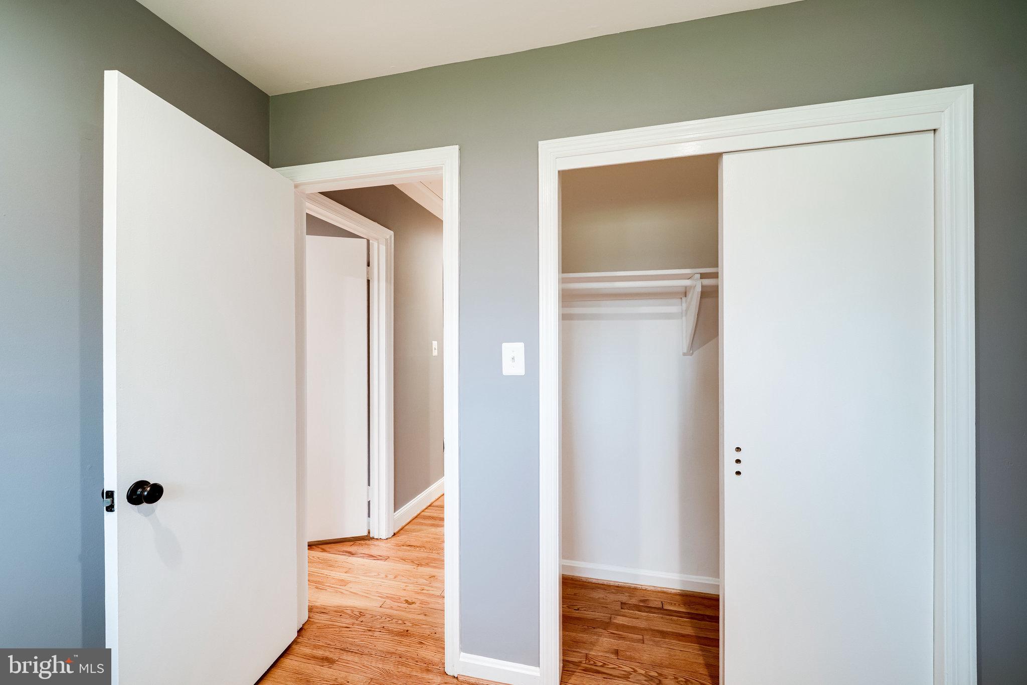 SUNSET MANOR - Residential Lease