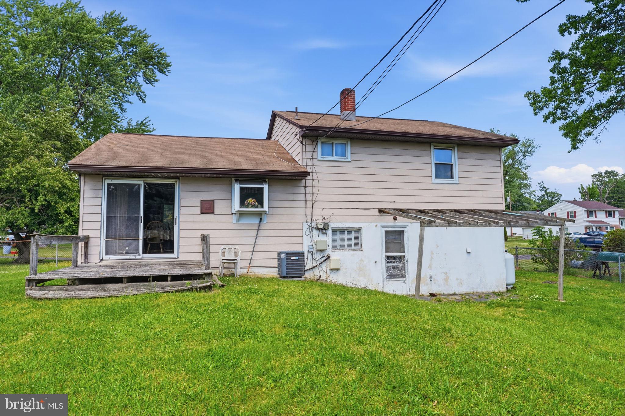 FEASTERVILLE HGTS - Residential