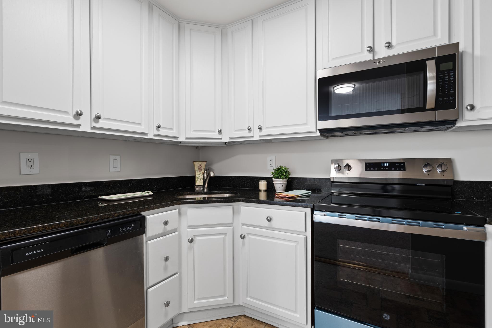 BARCROFT HILLS - Residential