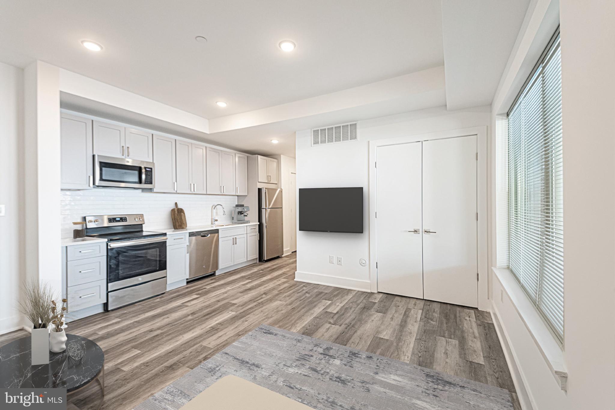 LOFT DISTRICT - Residential Lease