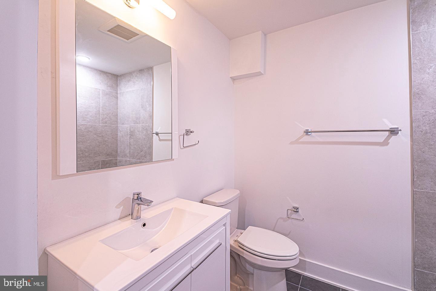 LOFT DISTRICT - Residential Lease