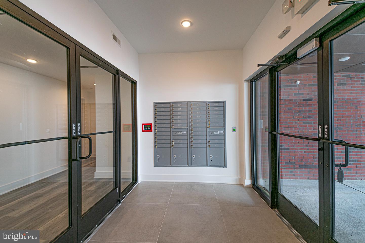 LOFT DISTRICT - Residential Lease