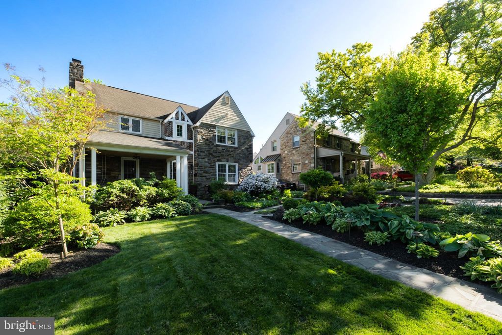 Photo of 18 W Amherst Road, BALA CYNWYD, PA 19004 (MLS # PAMC2177650)