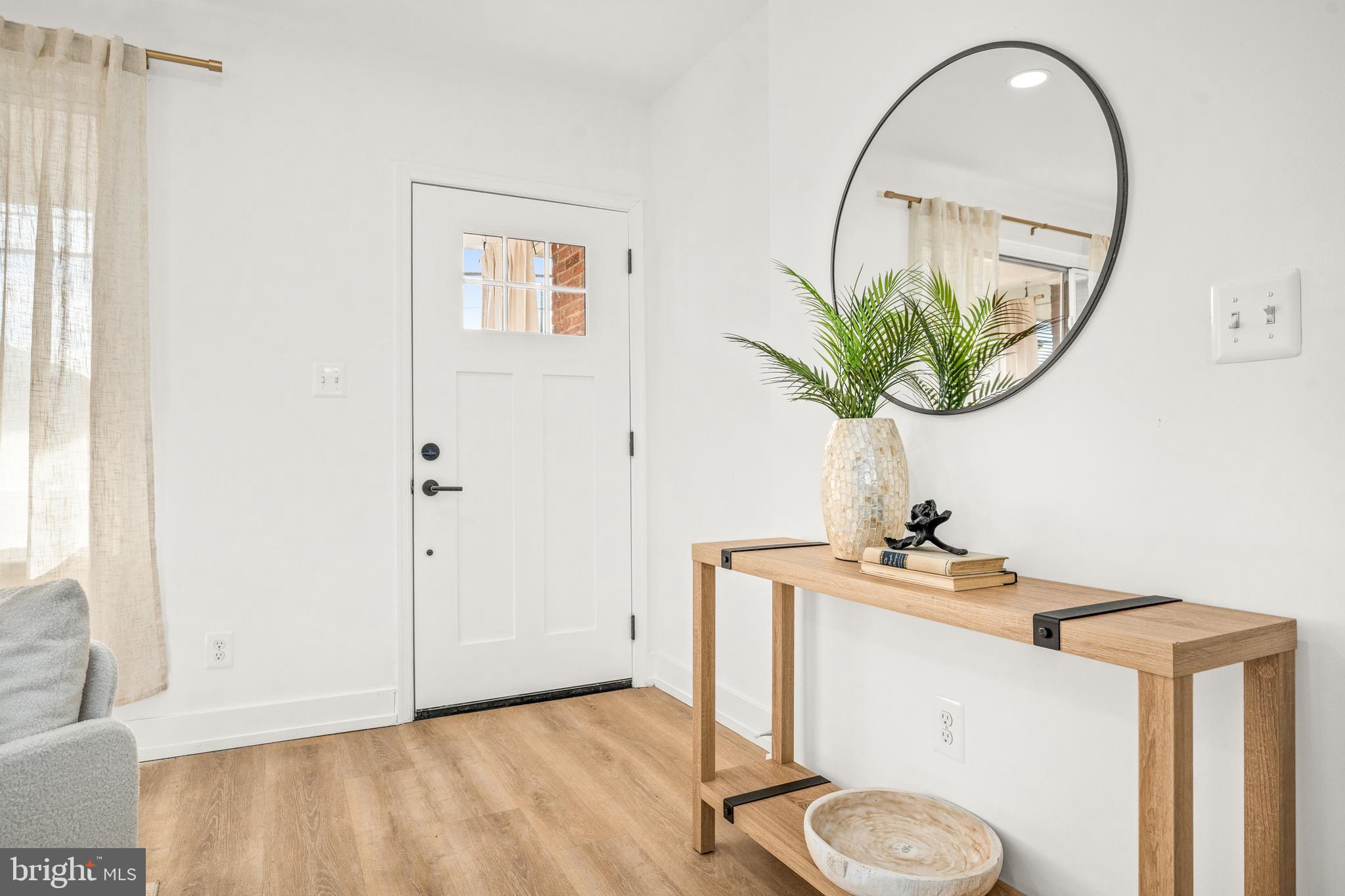 838 BUCHANAN STREET NE