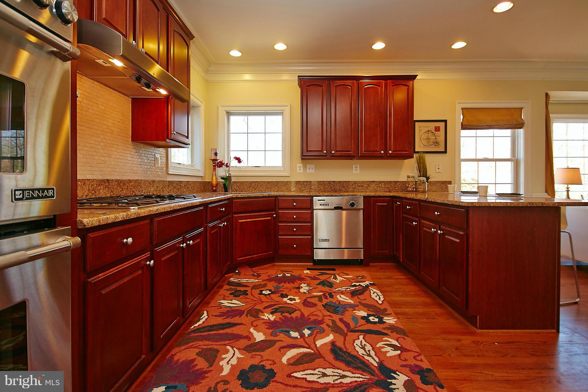 MAYWOOD - Residential