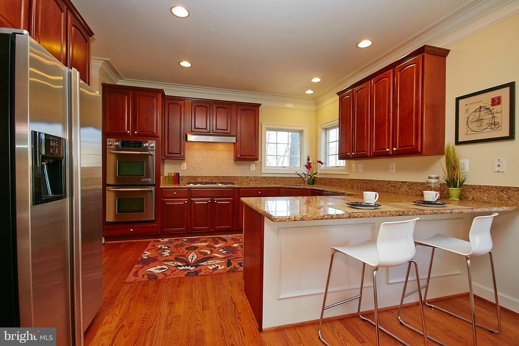 MAYWOOD - Residential