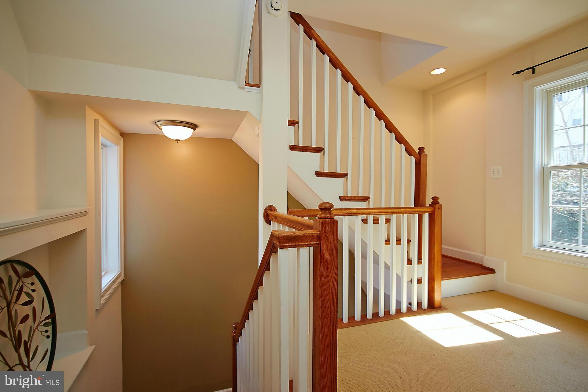 MAYWOOD - Residential