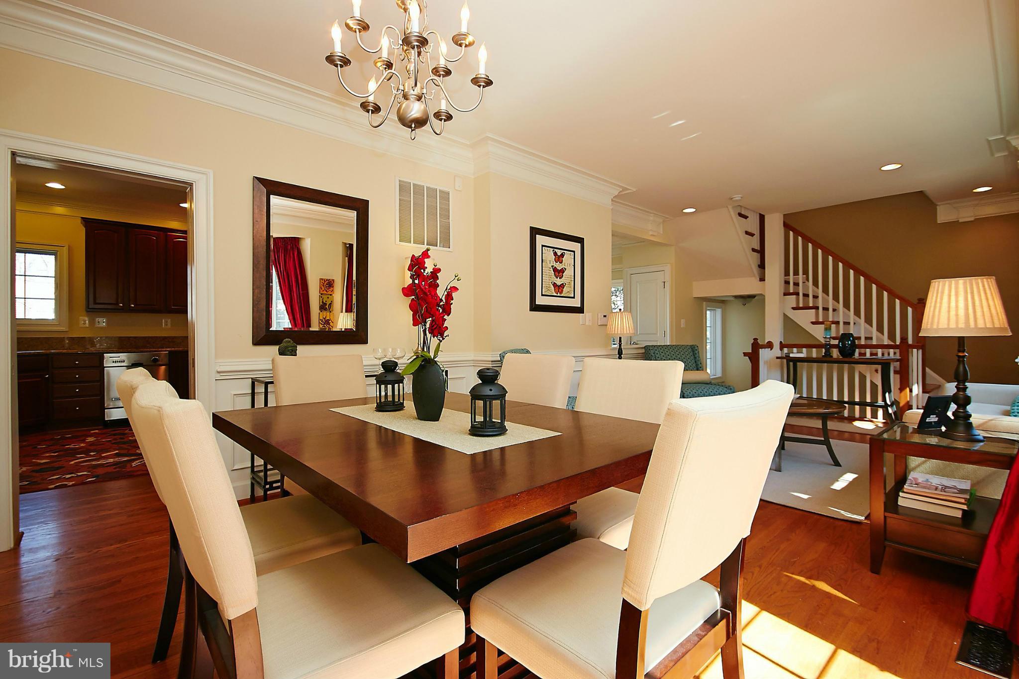 MAYWOOD - Residential