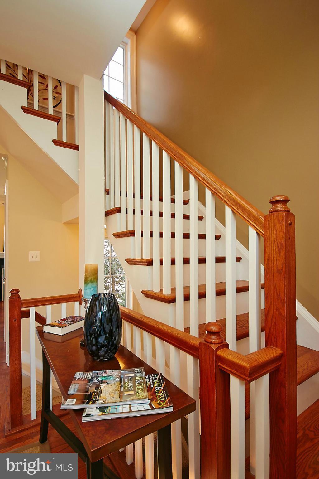 MAYWOOD - Residential