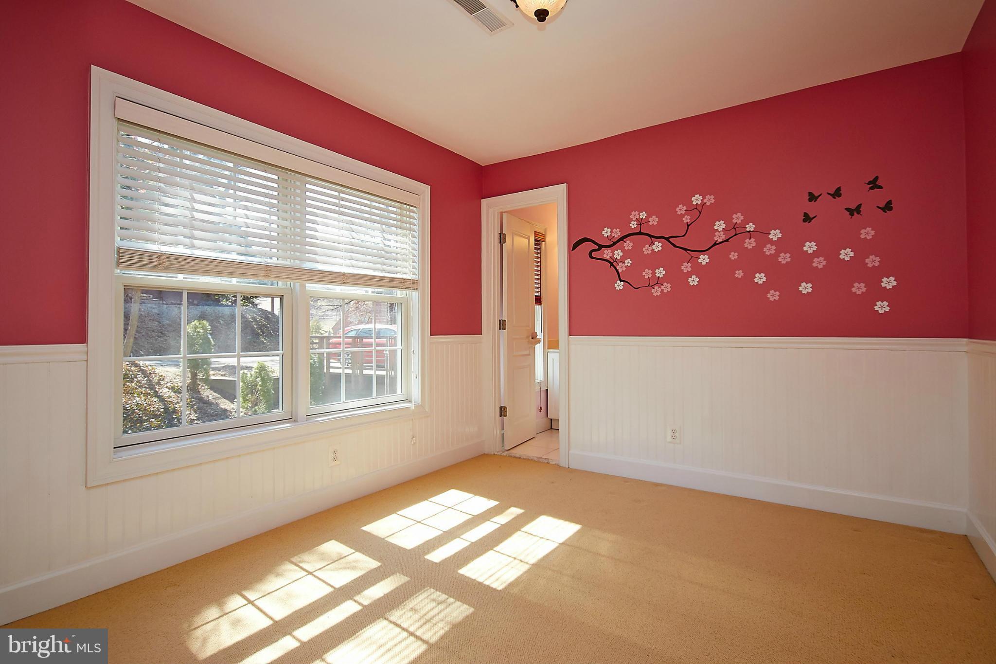 MAYWOOD - Residential