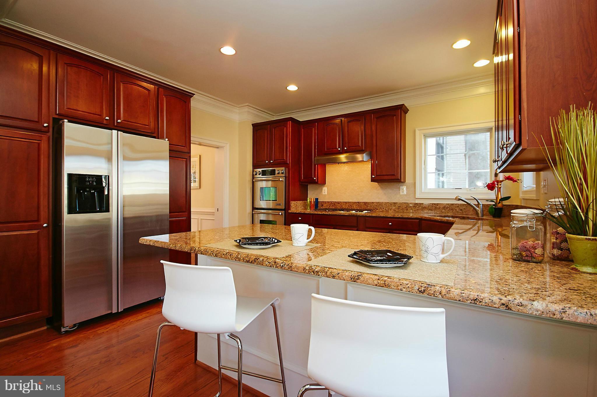 MAYWOOD - Residential