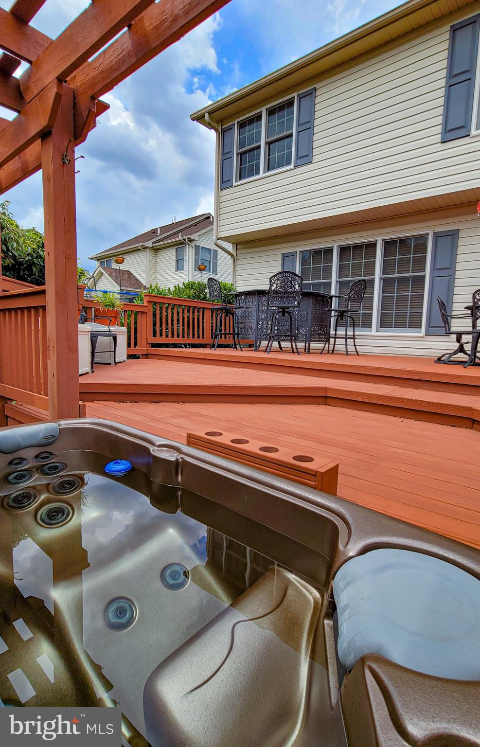 WHITTIER POND - Residential