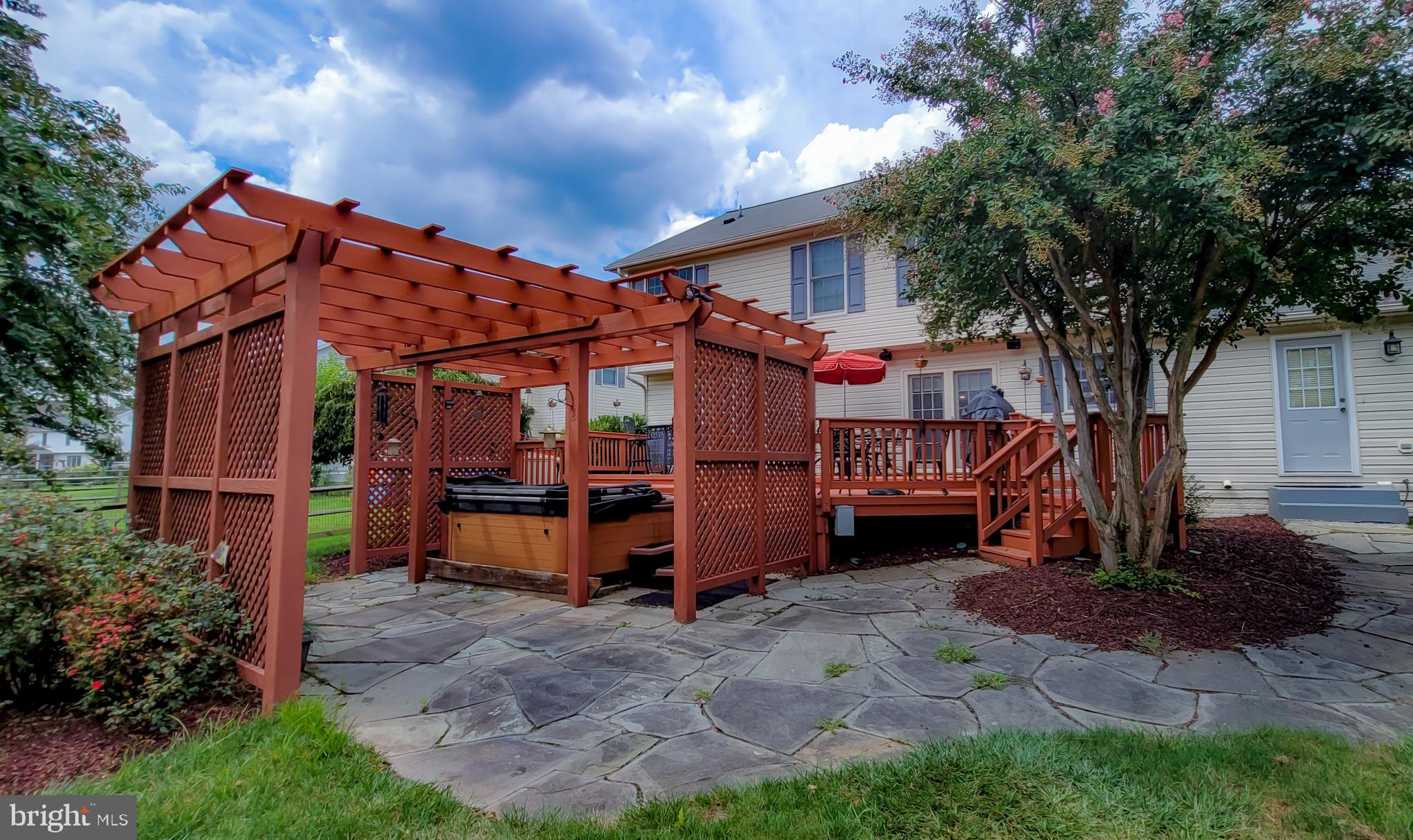 WHITTIER POND - Residential