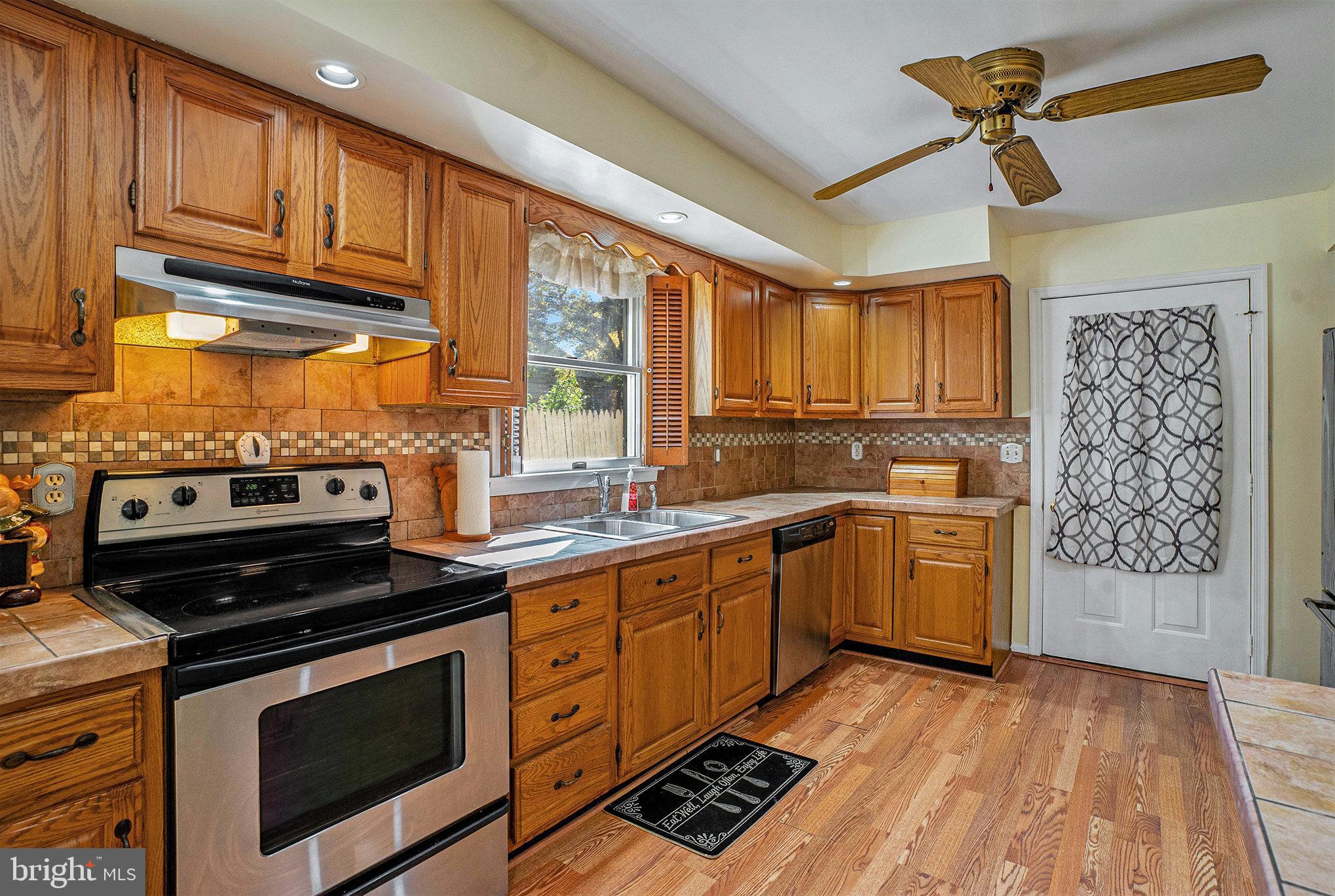 WHITELAND HILLS - Residential