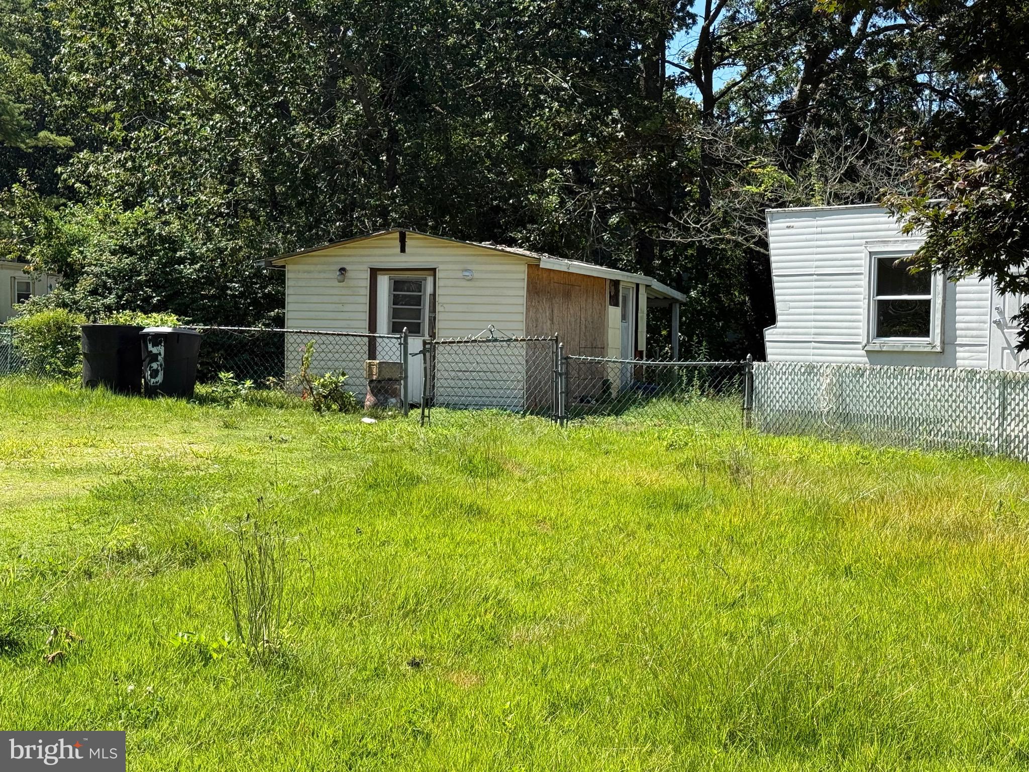 401 ROBIN ROAD