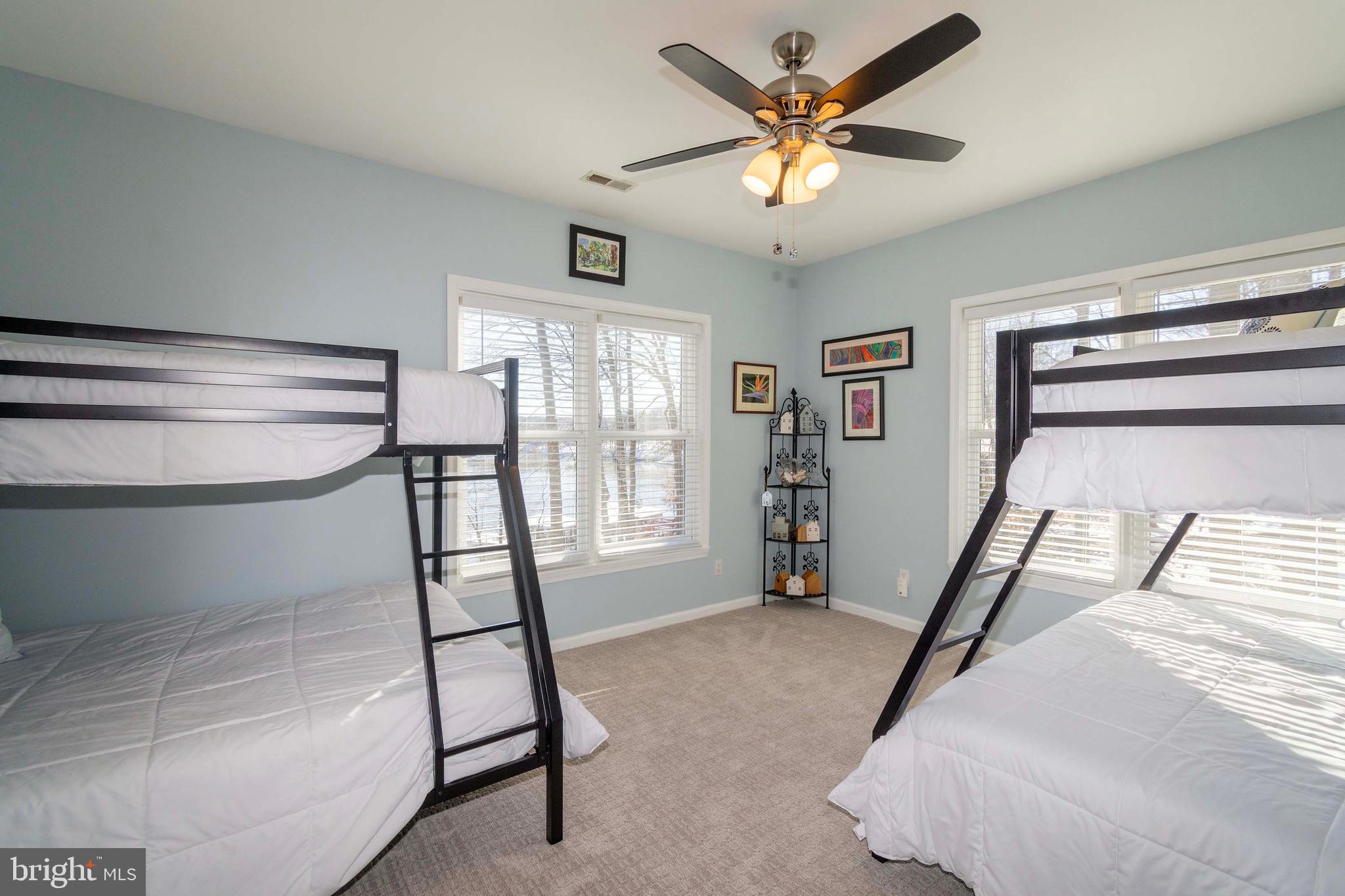 OAK LANDING - Residential