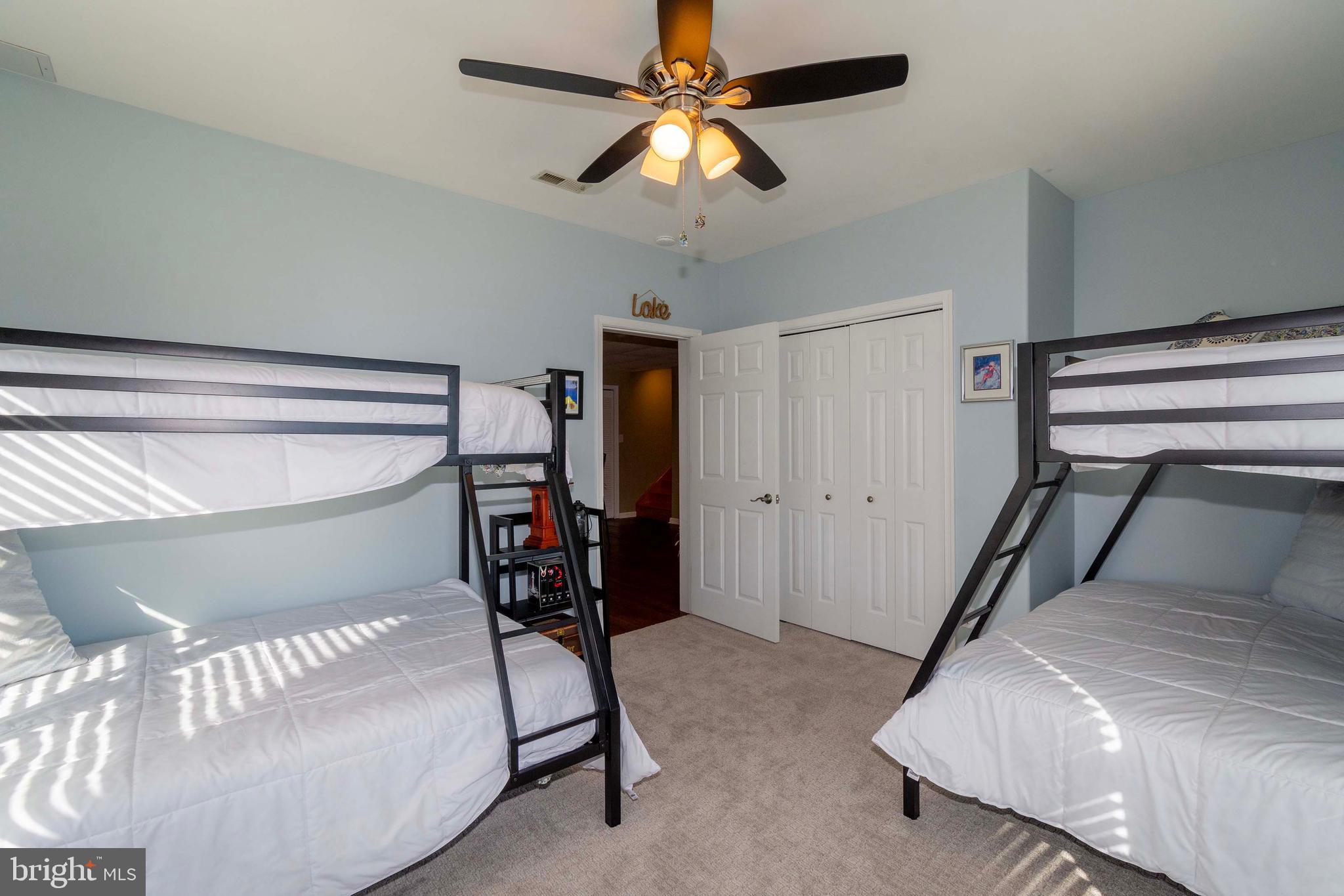 OAK LANDING - Residential