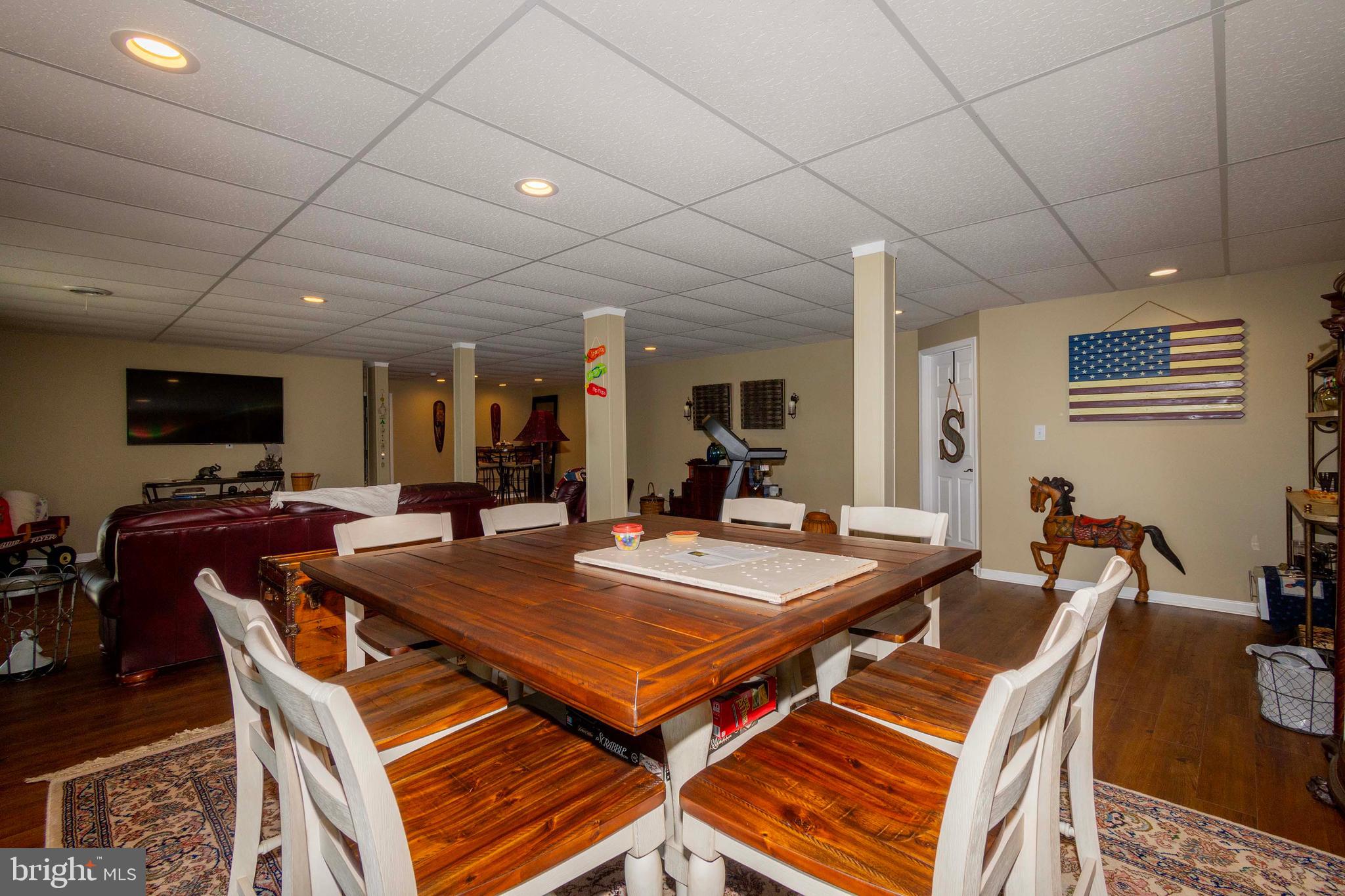 OAK LANDING - Residential