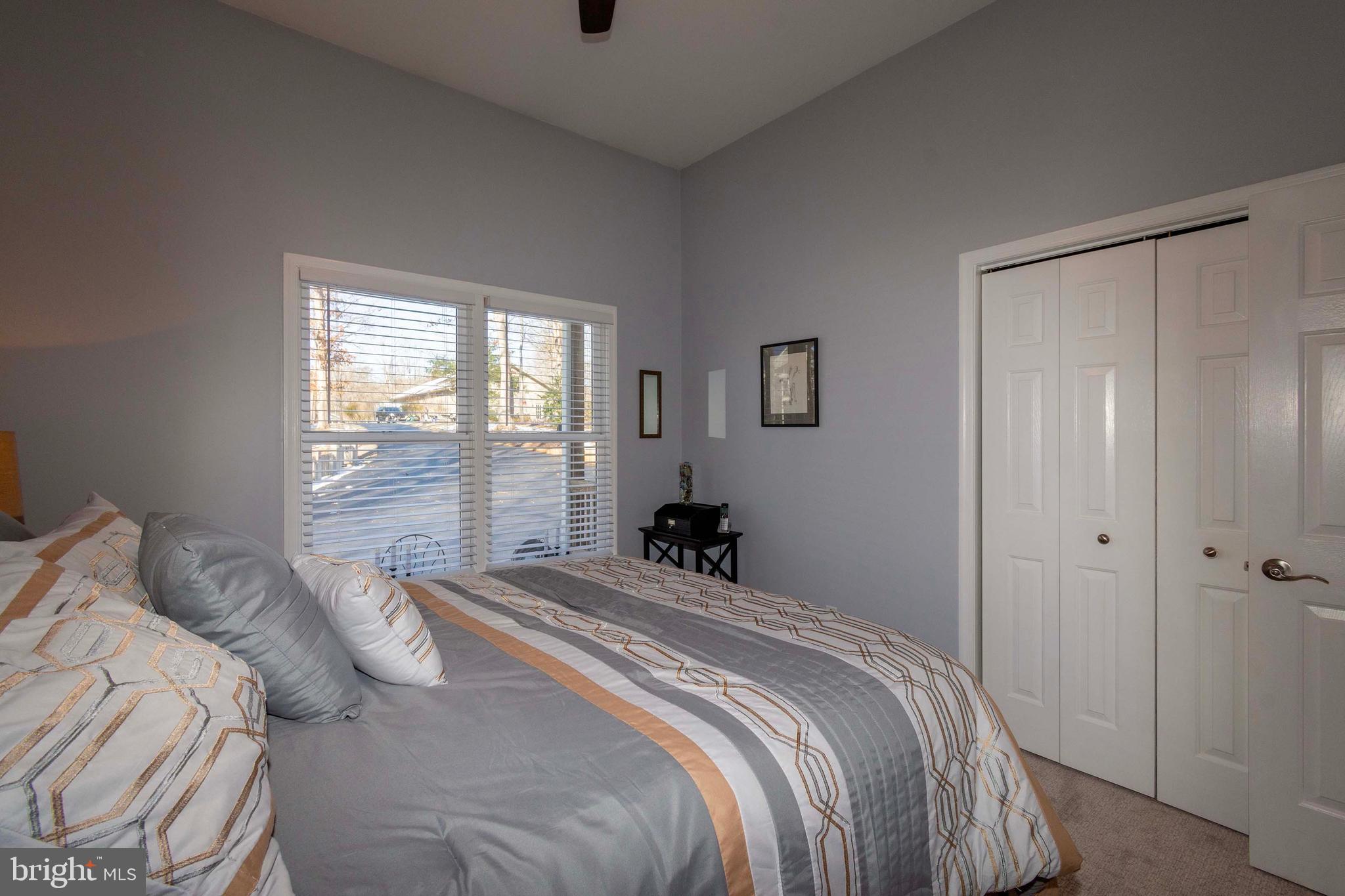 OAK LANDING - Residential