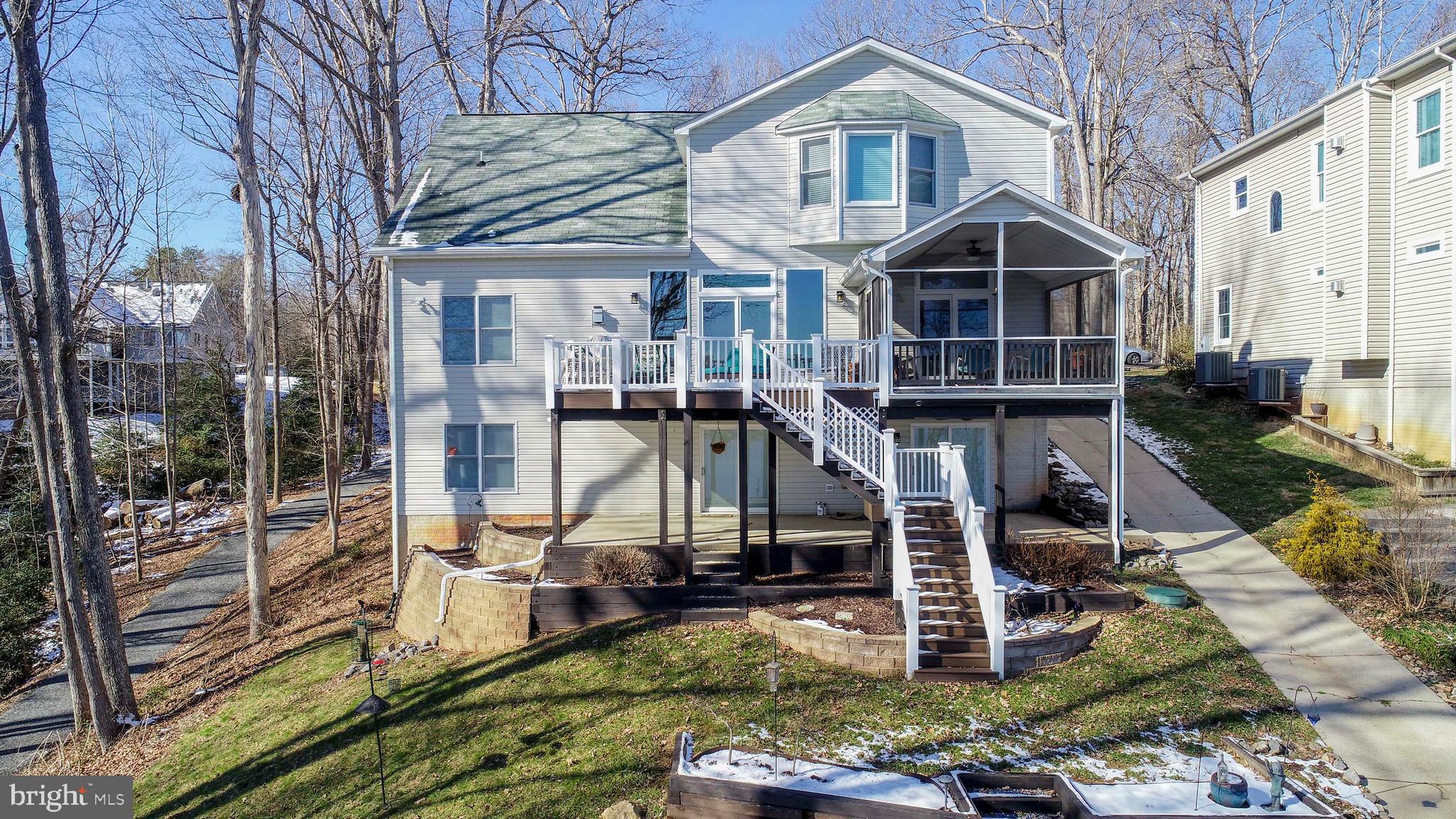 OAK LANDING - Residential