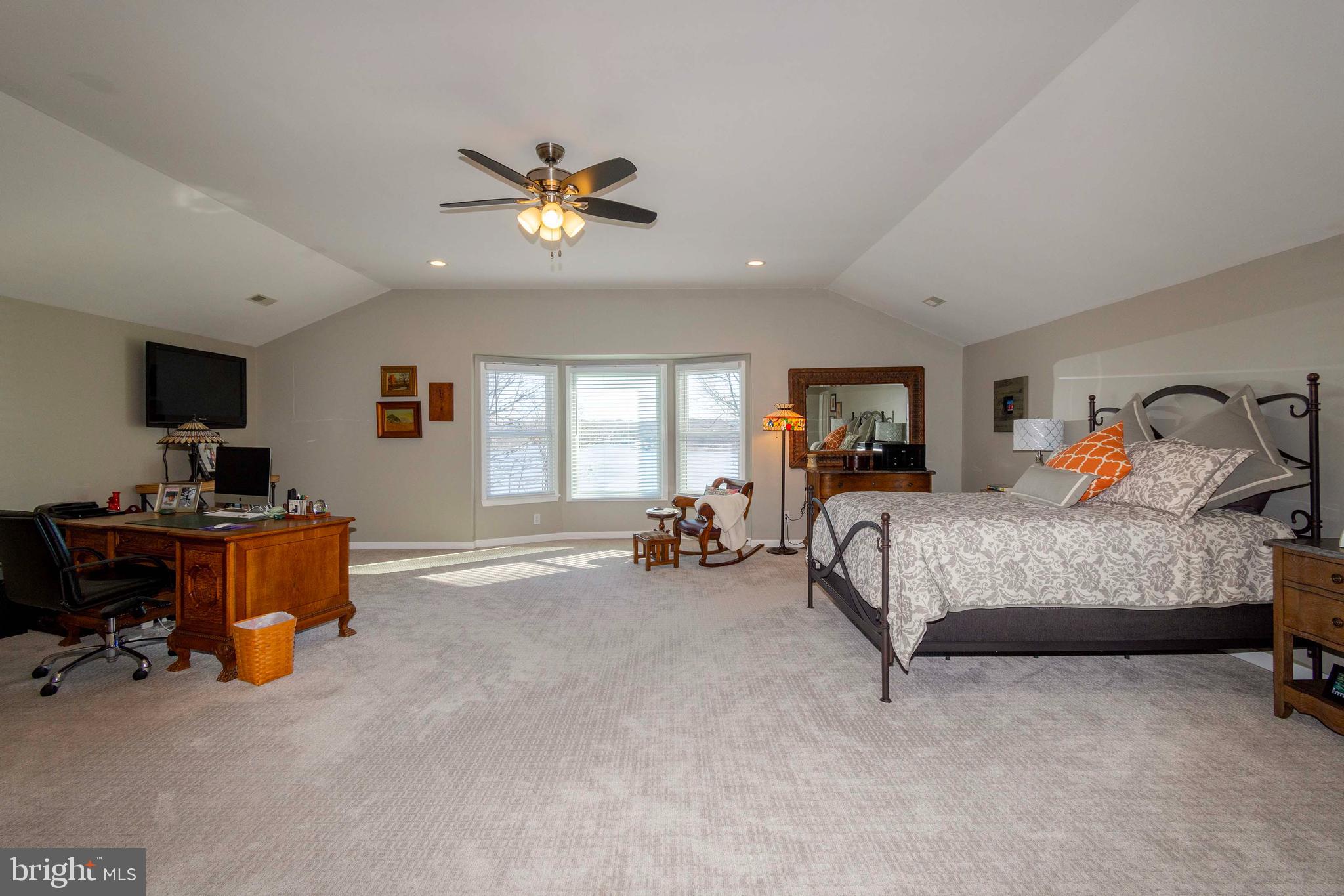 OAK LANDING - Residential