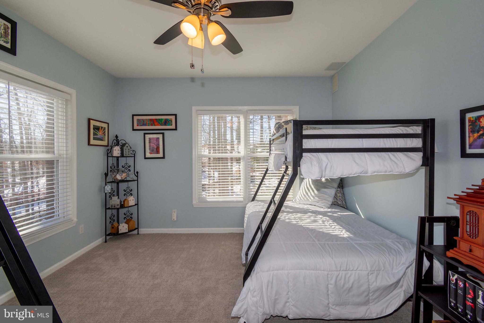 OAK LANDING - Residential