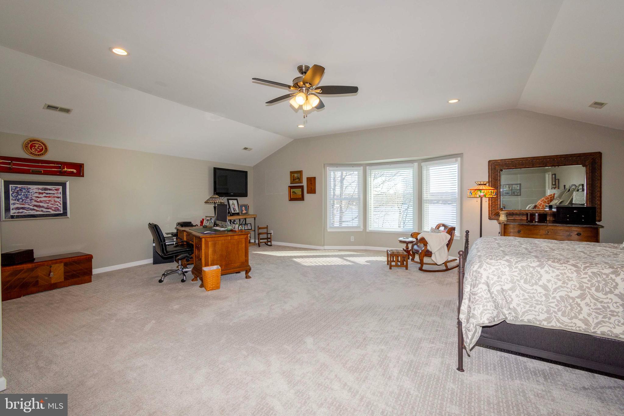 OAK LANDING - Residential