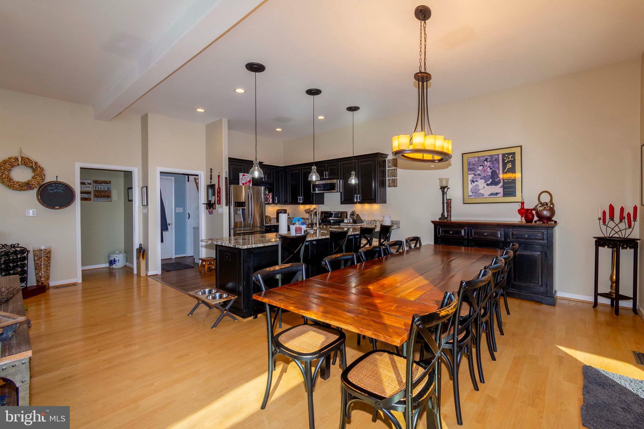 OAK LANDING - Residential