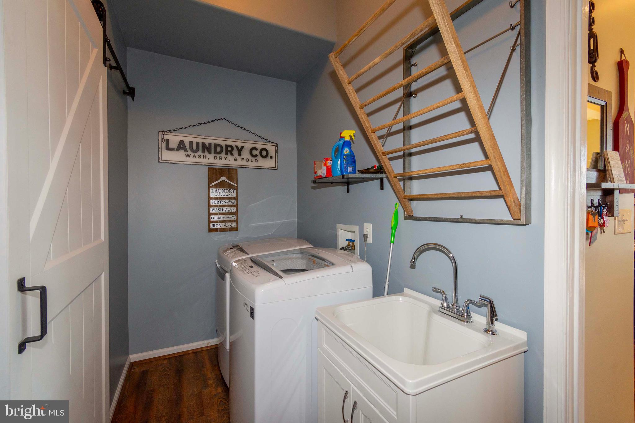 OAK LANDING - Residential