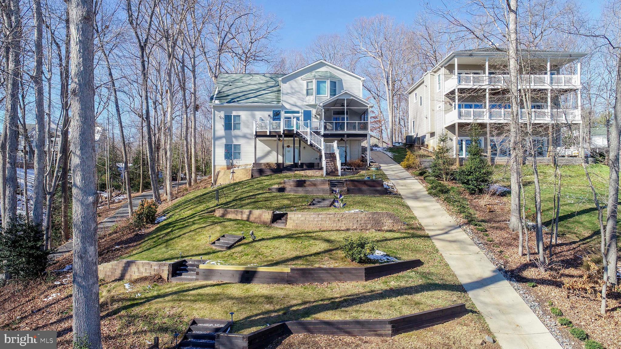 OAK LANDING - Residential