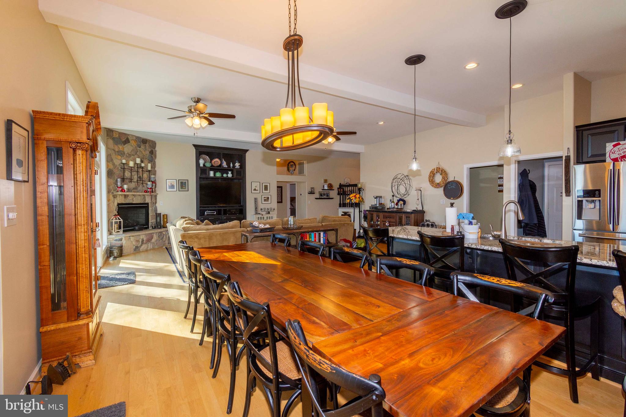 OAK LANDING - Residential