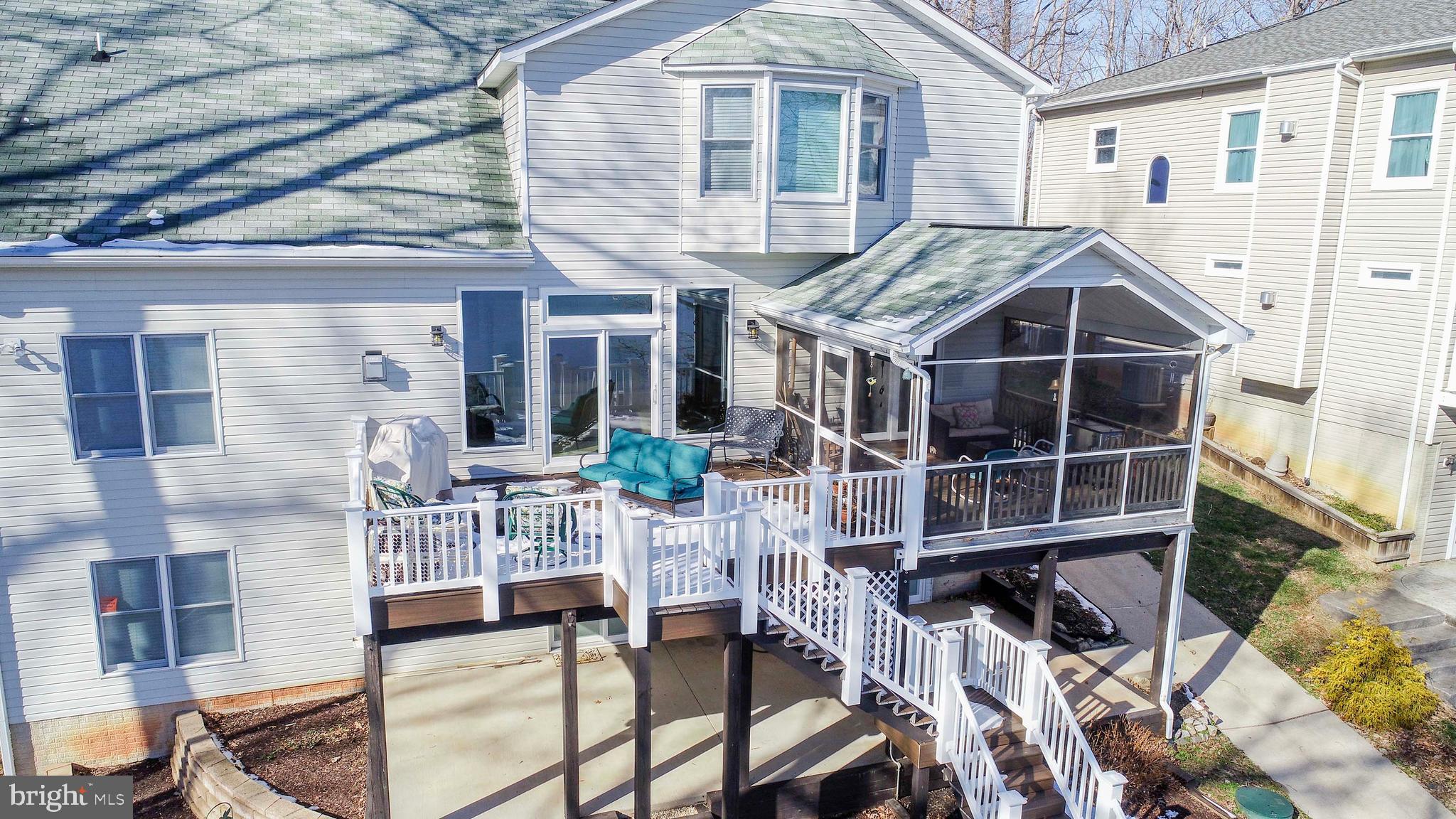 OAK LANDING - Residential