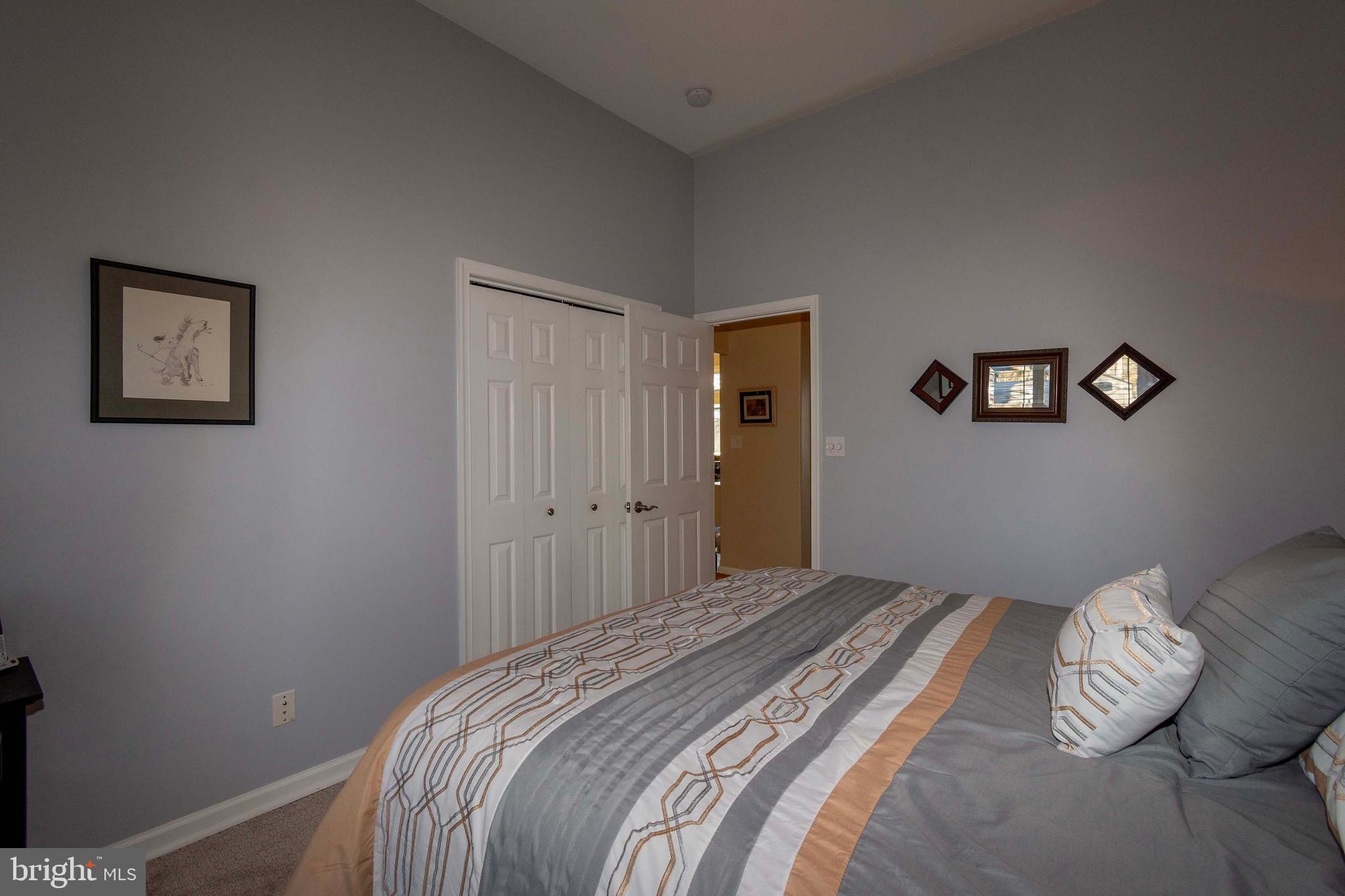 OAK LANDING - Residential