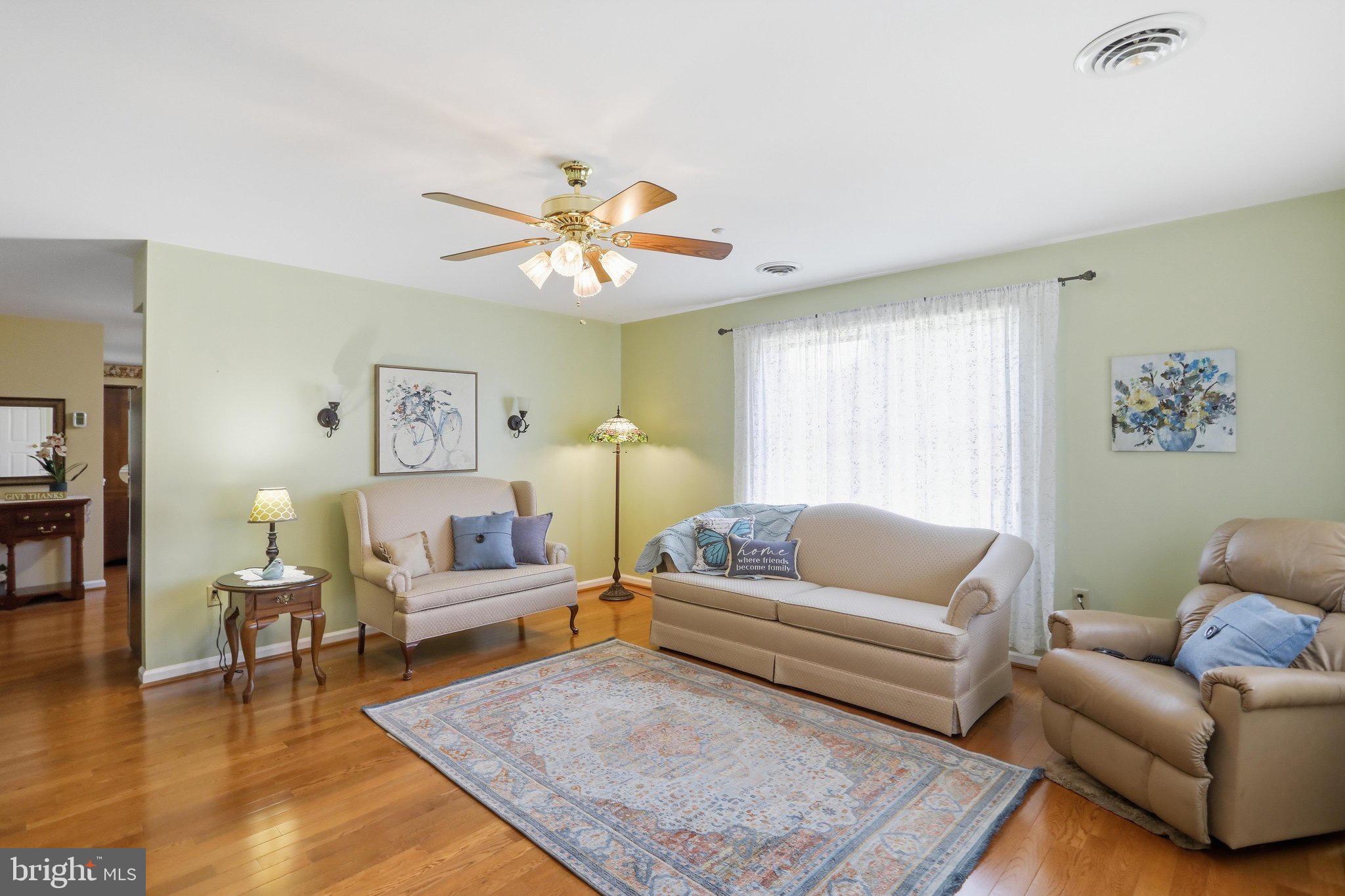 148 SOUTHERN OAK DRIVE
