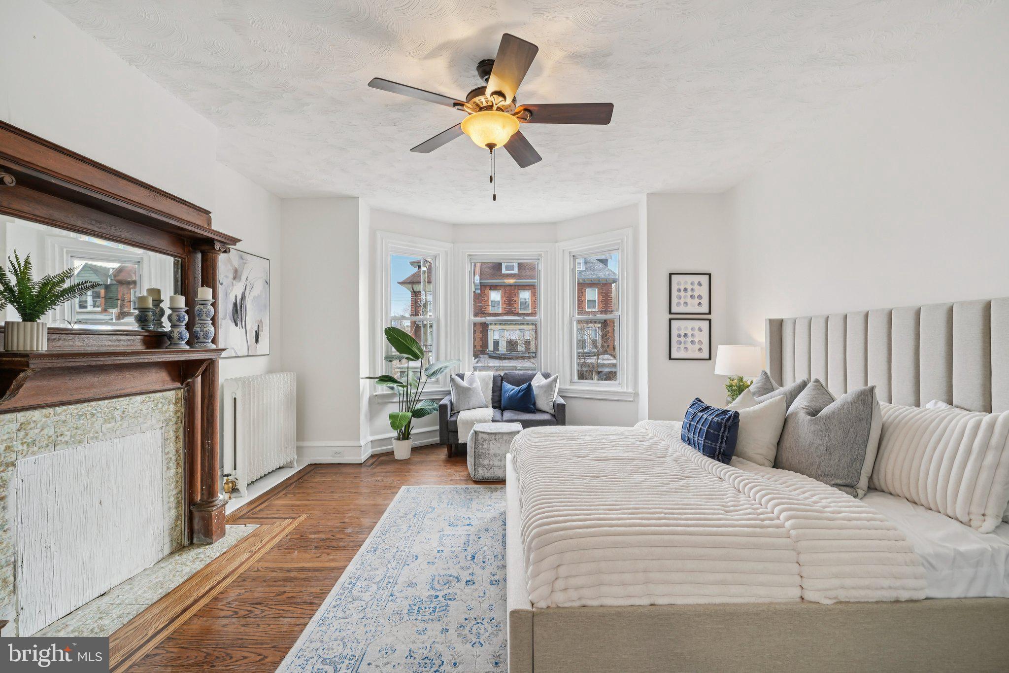 UNIVERSITY CITY - Residential