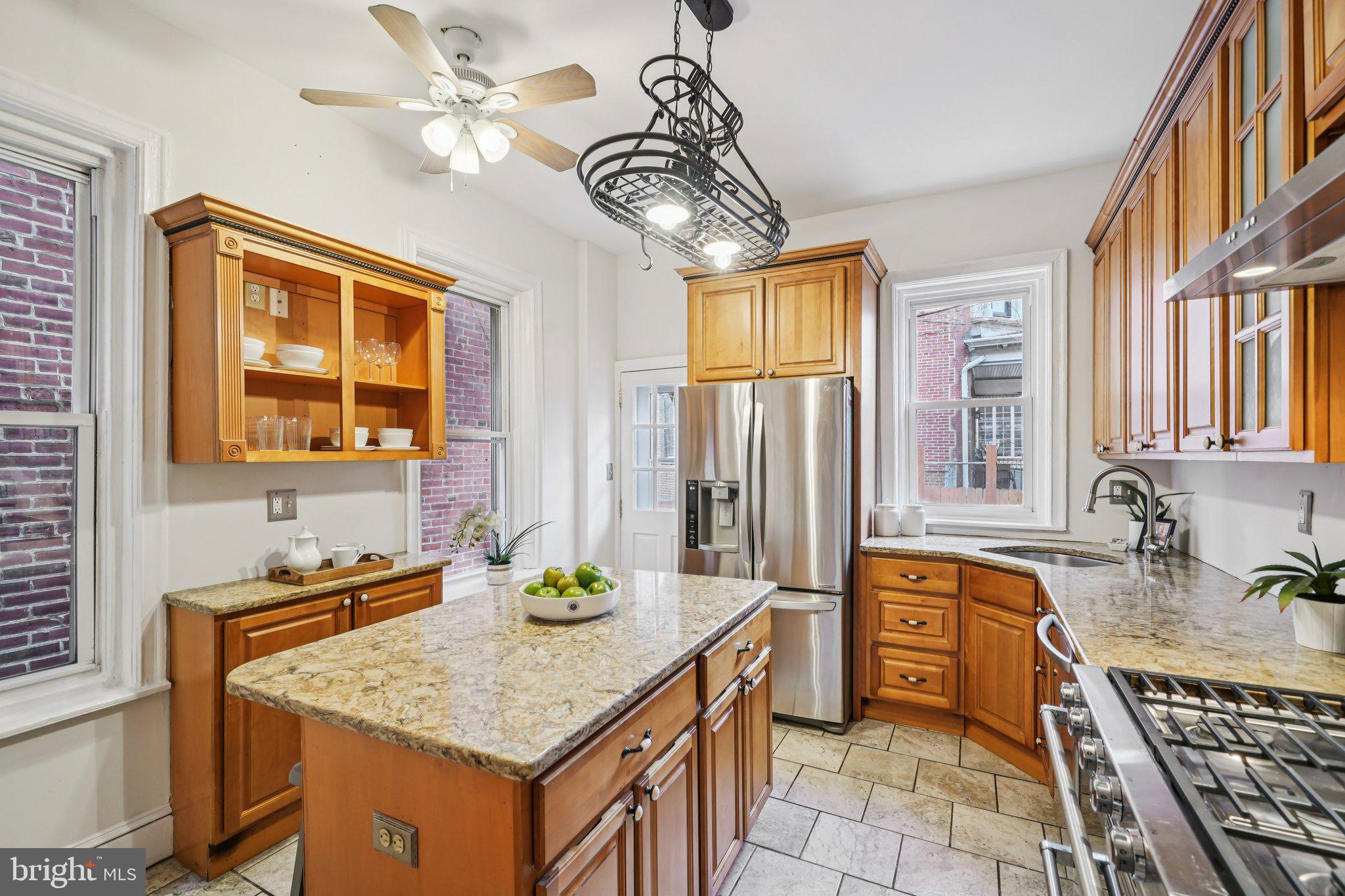 UNIVERSITY CITY - Residential