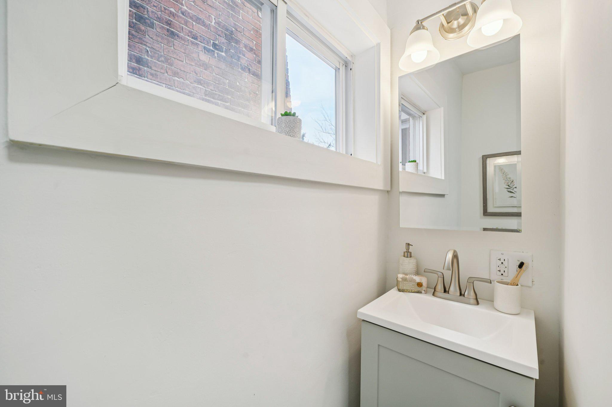 UNIVERSITY CITY - Residential