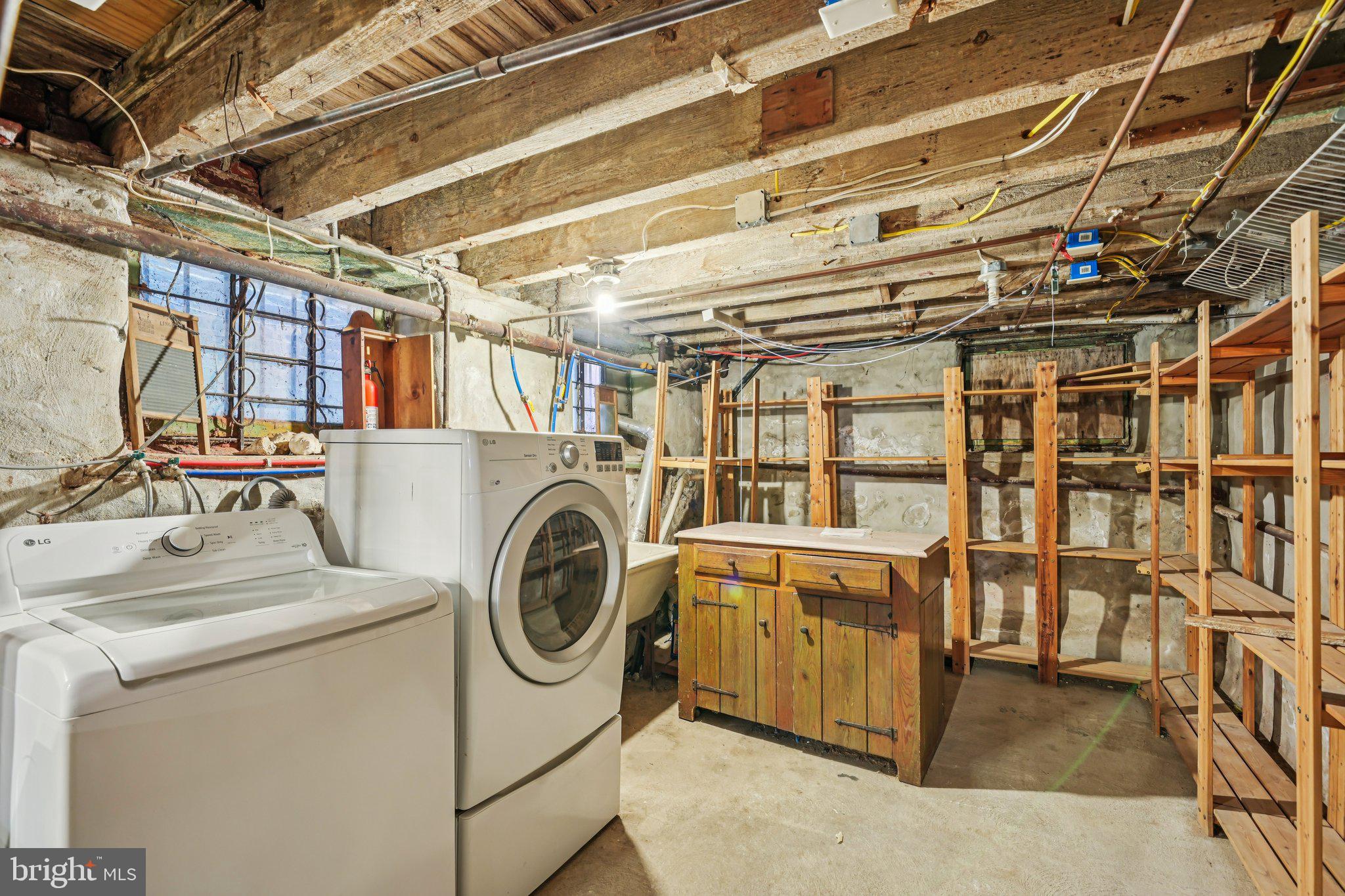 UNIVERSITY CITY - Residential