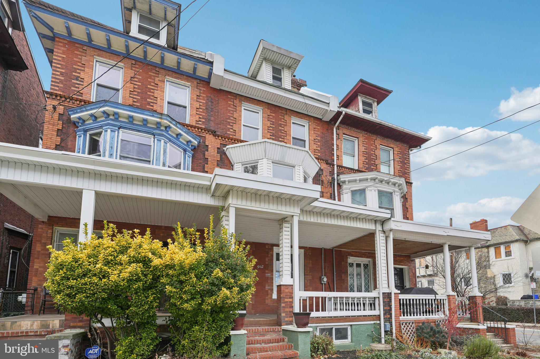 UNIVERSITY CITY - Residential